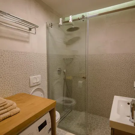 The Appartement *